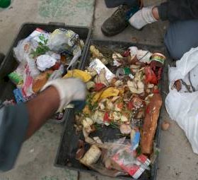 Inspección bolsas de la fracción resto