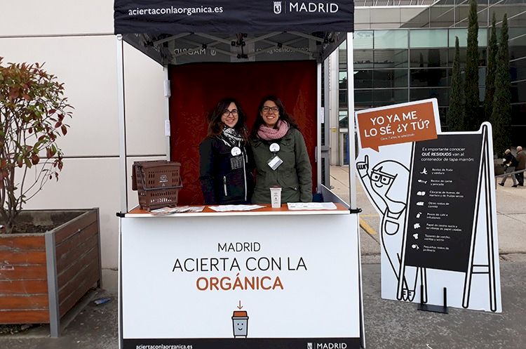 Cubos aireados para materia orgánica